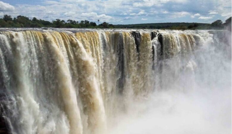 Victoria Falls – Zambia & Zimbabwe